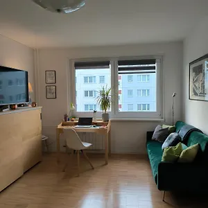 Ferienwohnung Für 1-2 Personen In Berlin, Nähe U Friedrichsfelde Apartment