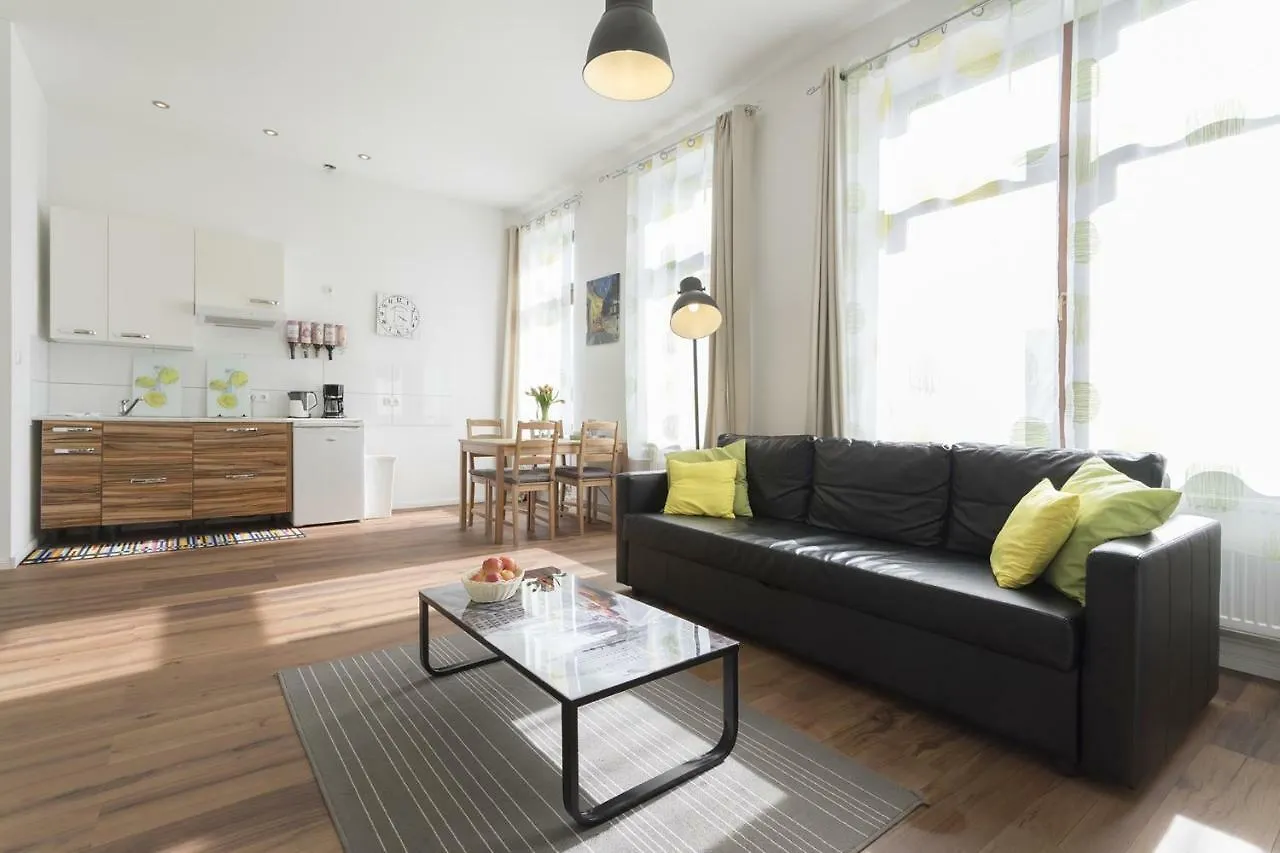 Studio Apartment Niemetzstr 51 Berlin